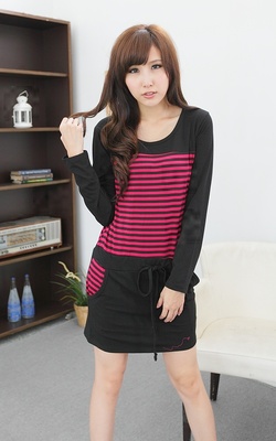 秋裝新風(fēng)尚 韓版條紋寬松連衣裙引領(lǐng)女裝潮流