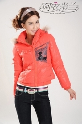 鎖定品牌、批發(fā)價(jià)格與庫(kù)存尾貨 服裝批發(fā)的高效策略